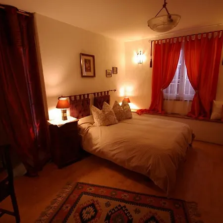 Bed & Breakfast Maison D'hôtes Les Séraphins 3*