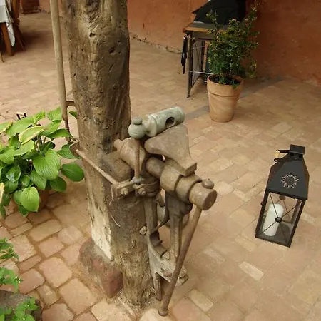 Bed & Breakfast Maison D'hôtes Les Séraphins 3*
